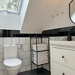Erdős 4*