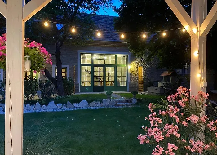 Konukevi Erdos Vendeghaz