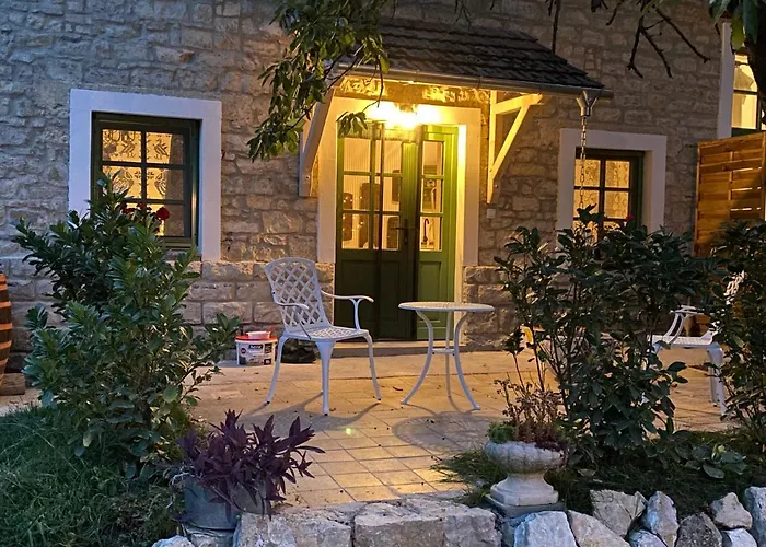 Konukevi Erdos Vendeghaz Pécsely