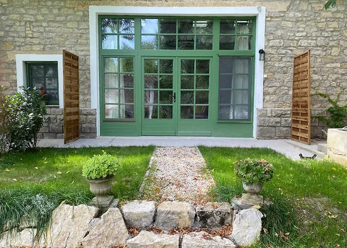 Erdos Vendeghaz Konukevi 4*