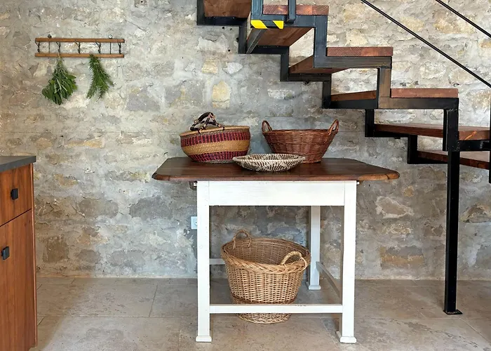 Erdos Vendeghaz Pécsely