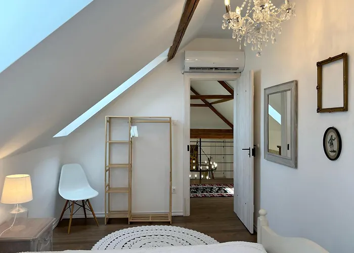 Erdos Vendeghaz Konukevi 4*