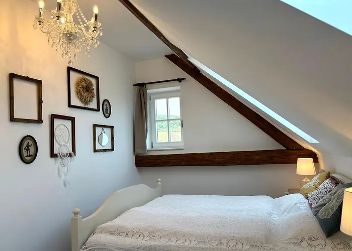 Erdos Vendeghaz 4* Pécsely