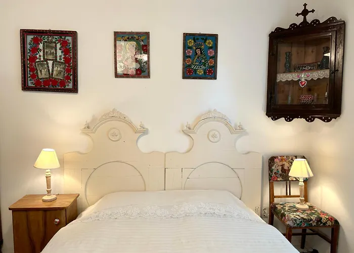 Erdos Vendeghaz Pécsely