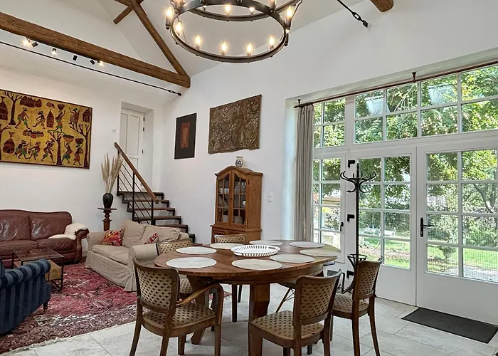 Erdos Vendeghaz Pécsely