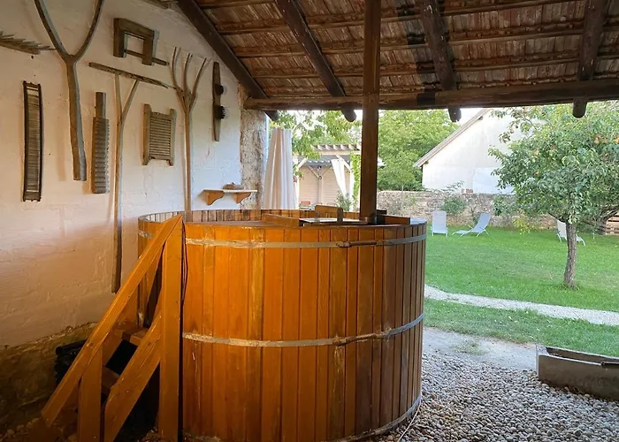 Erdos Vendeghaz Konukevi Pécsely